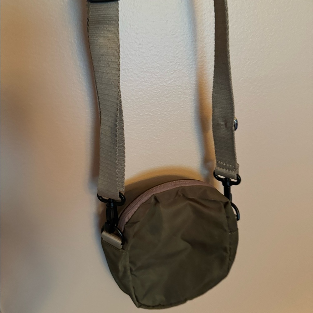 Pacsun green crossbody bag
